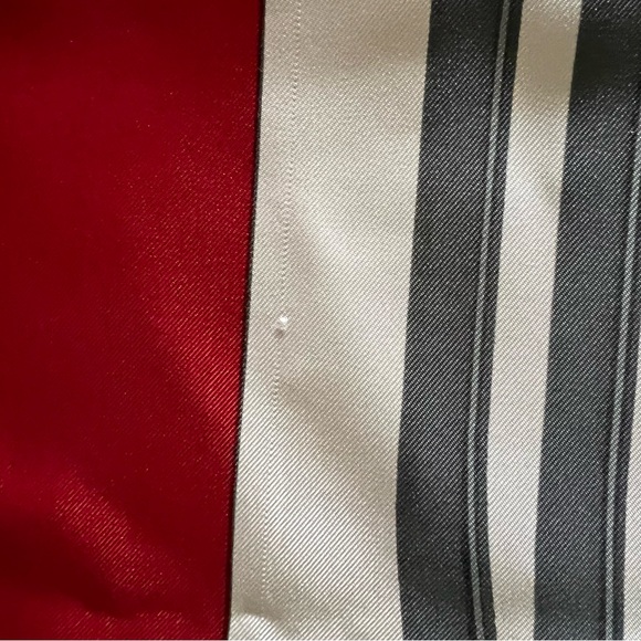 Authentic HERMES Carre 90 Scarf "BRIDES de GALA par" Silk Red - Picture 7 of 8